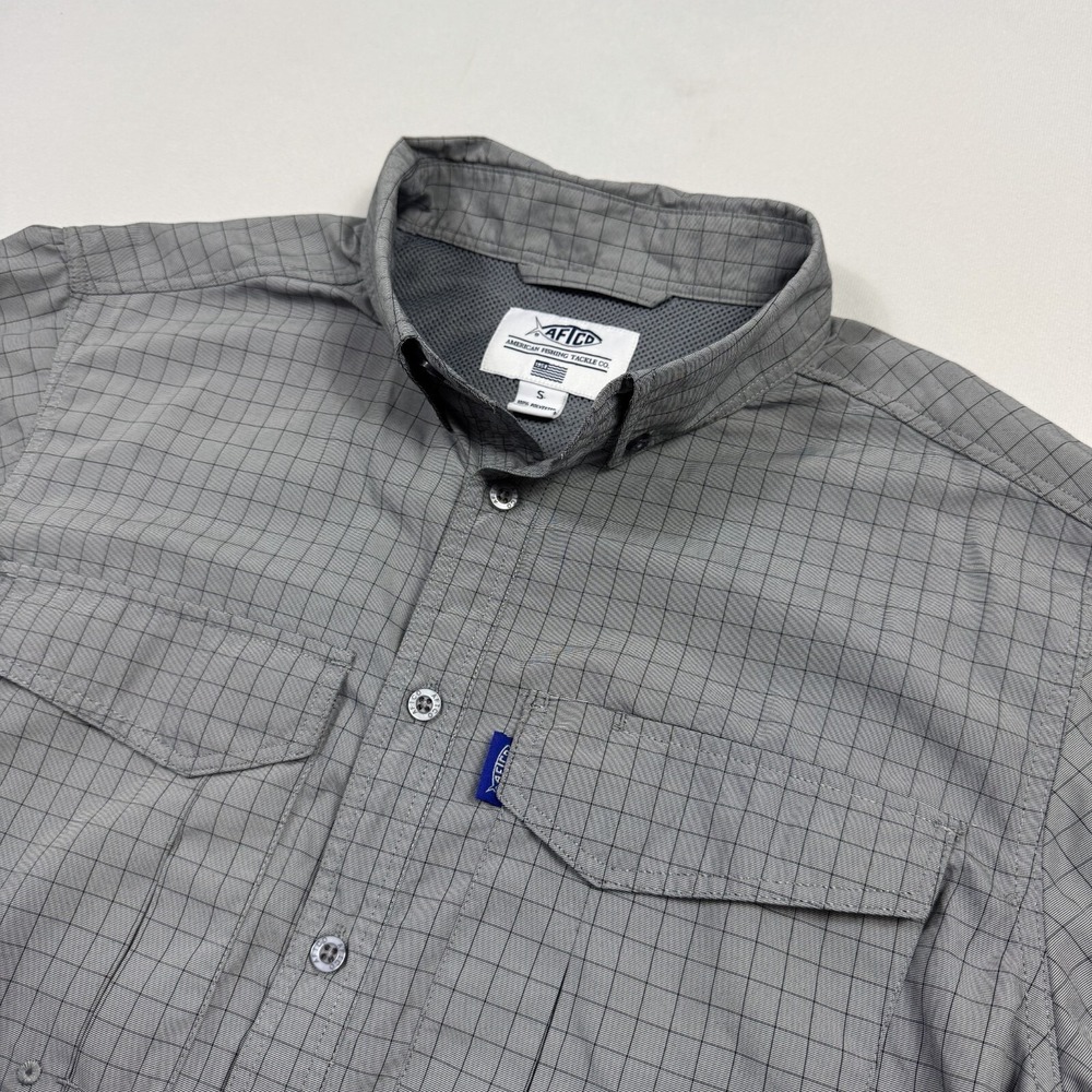 Aftco Men's Performance Button-Up Fishing Shirt Plaid Polyester‎ Gray Small